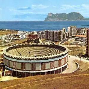 Apartamentos Albeniz Algésiras 0*,